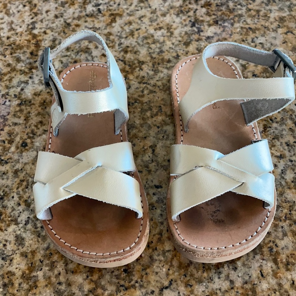 Good Freshly Picked size 6